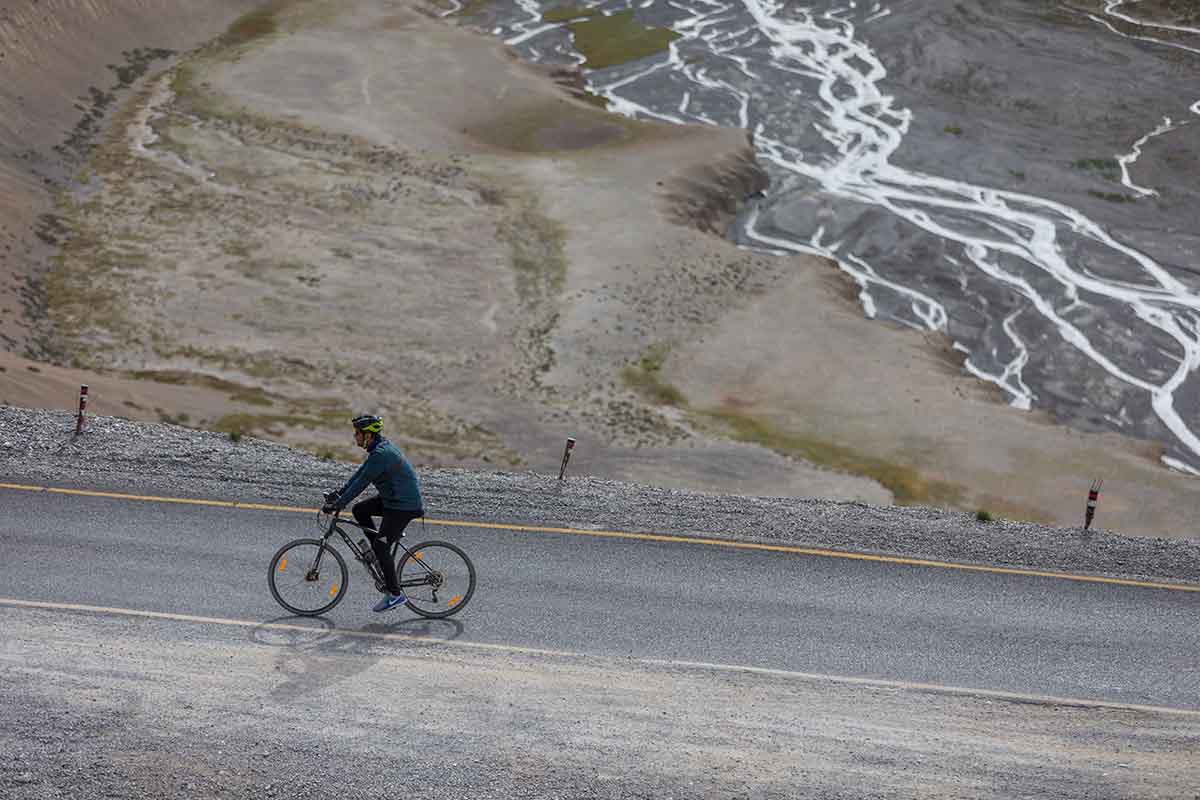 Rohtang Pass Downhill Cycle Tour